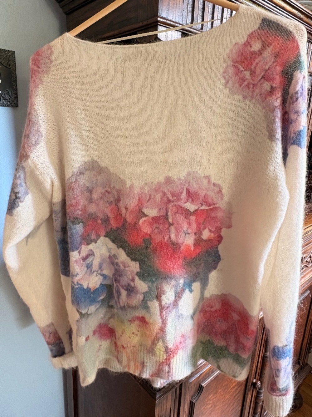 BIANCO & Blu Luxury Italian Mohair & Wool Blend Floral Hydrangea Sweater--L